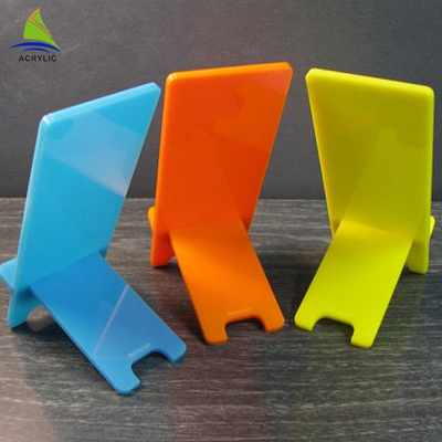 रंगीन एक्रिलिक दुकान प्रदर्शन Perspex एक्रिलिक मोबाइल फोन धारक दिखा रहा है